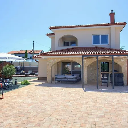 House Sea & Sun *